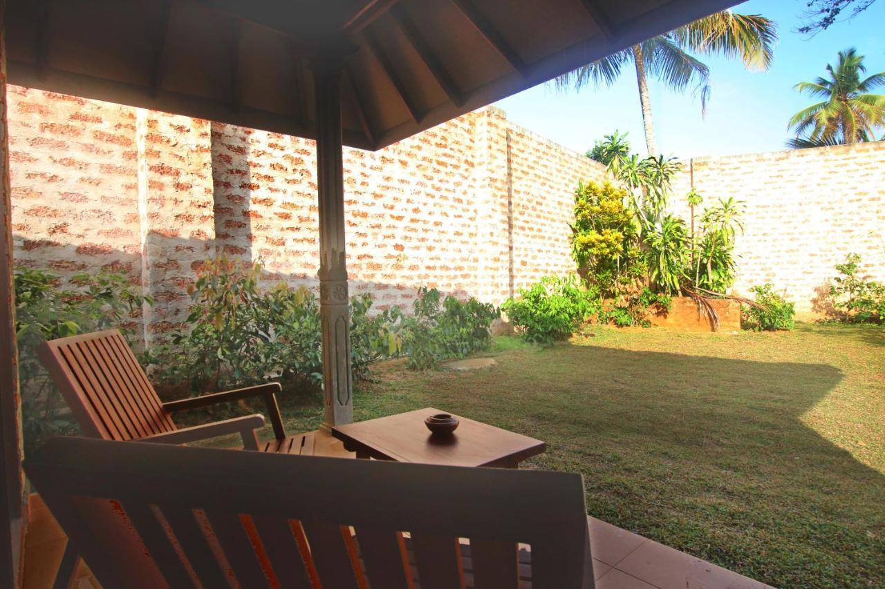 The Coastal Village Cabanas Ahangama Exteriör bild